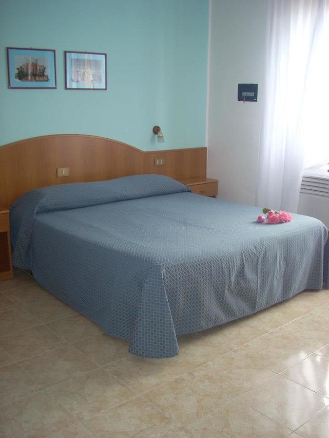 Hotel Fornaro Caorle Dış mekan fotoğraf
